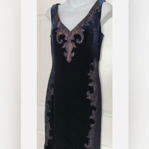 BCBGMAXAZRIA Women's Dress Lace Applique Velvet Gown